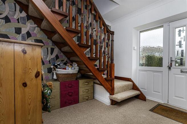 4 bed Detached Bungalow for sale Image 6