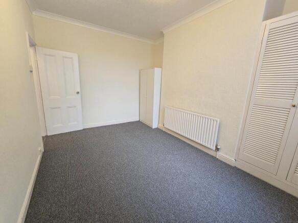 2 bed Maisonette to rent Image 10