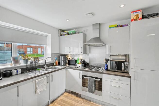 Kitchen_2.jpeg