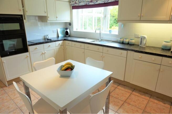 Kitchen/Breakfast