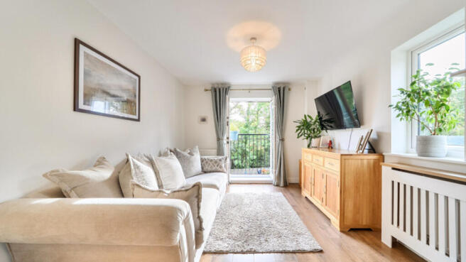 Yarrow House, Allerton Grove, Chigwell, IG7 4GS photo 4