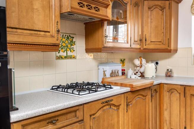 KITCHEN2.jpg