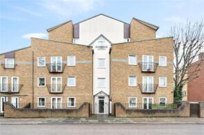 4, Forge House, Dacre Park, London SE13 5SN