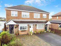 77c, Middlefield Lane, Hinckley LE10 0RA