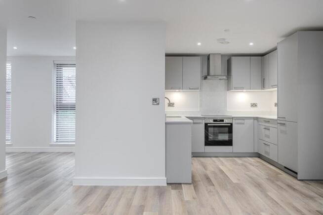 2 bed Flat to rent Image 6
