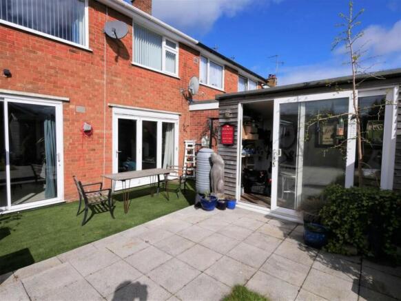 GARDEN ROOM