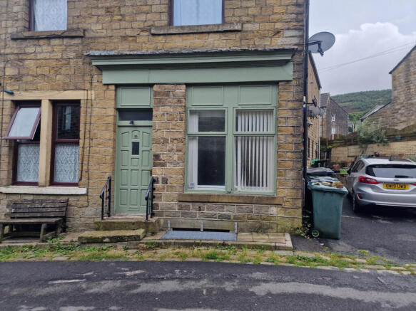 2 Bedroom End Terrace for Rent