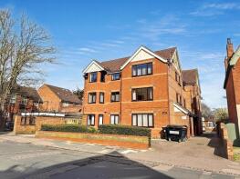 Flat 10, 49 Alexandra Court, Conduit Road, Bedford MK40 1EQ