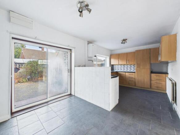 2 bed Semi-Detached for sale Image 8