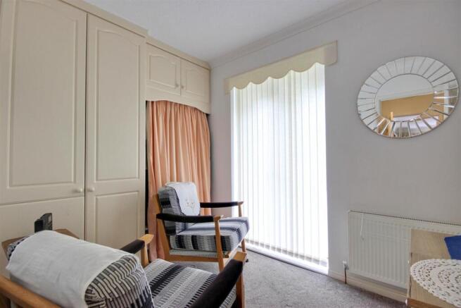 2 bed Apartment for sale Image 12