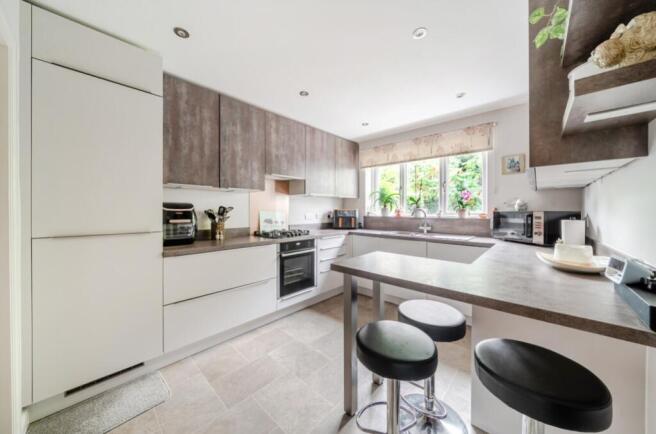 Modern Fitted Kitchen
