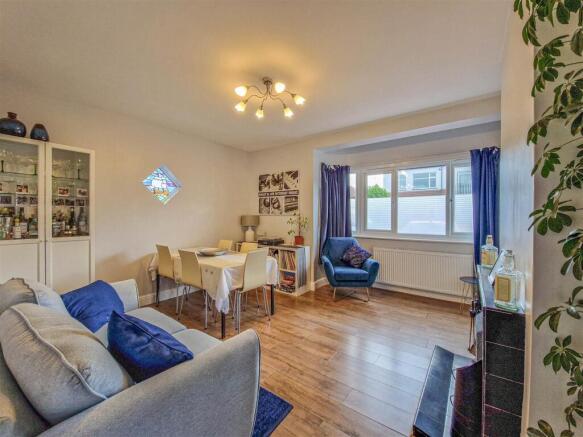 Further lounge/optional bedroom