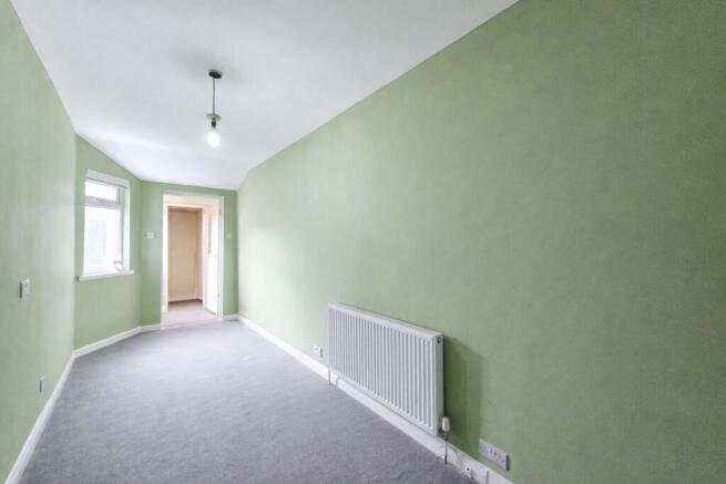 3 bed Flat for sale Image 12
