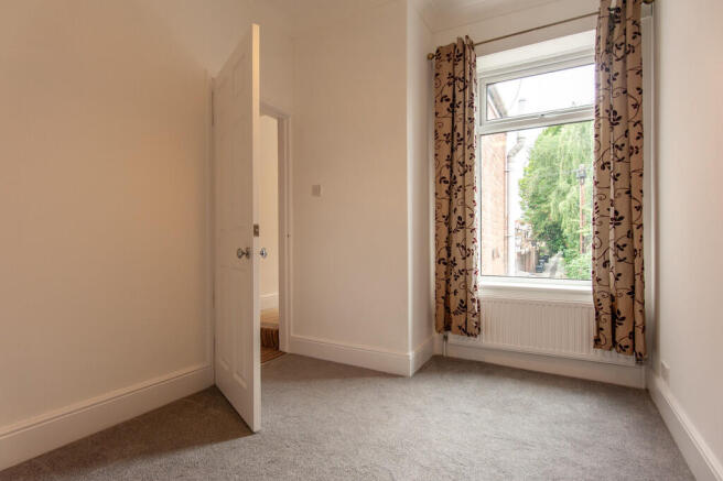 3 bed End of Terrace to rent Image 8