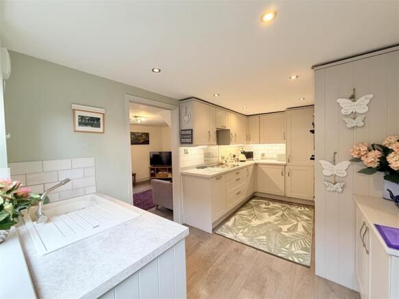 2 bed End of Terrace for sale Image 4
