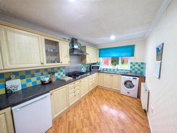 3 bed Detached for sale Image 7