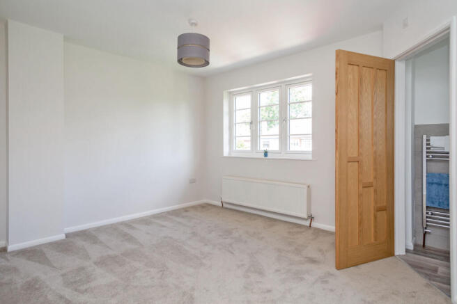 3 bed Detached to rent Image 8