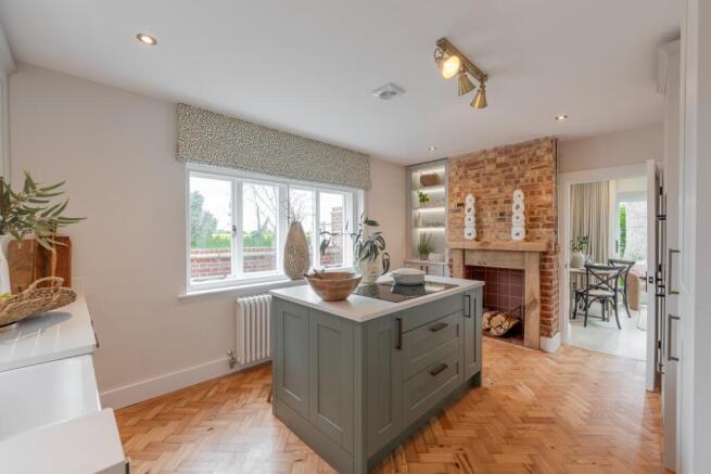 East Lodge, Houghton Grange, Huntingdon, Cambridgeshire, PE28 2FY photo 4