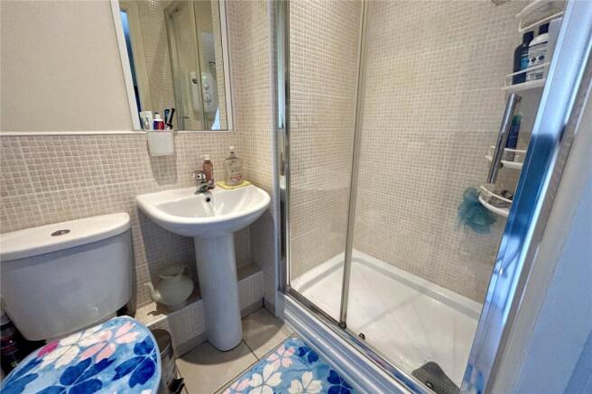 2 bed Apartment for sale Image 9