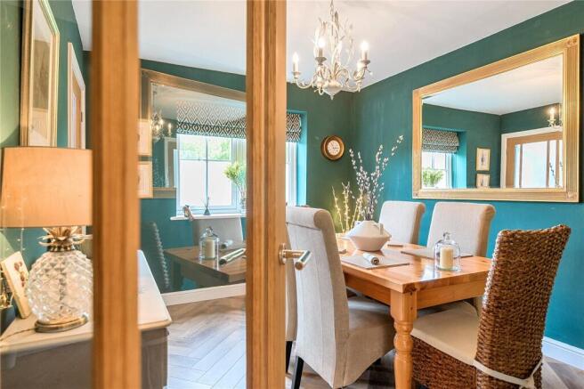 4 bed Detached for sale Image 10