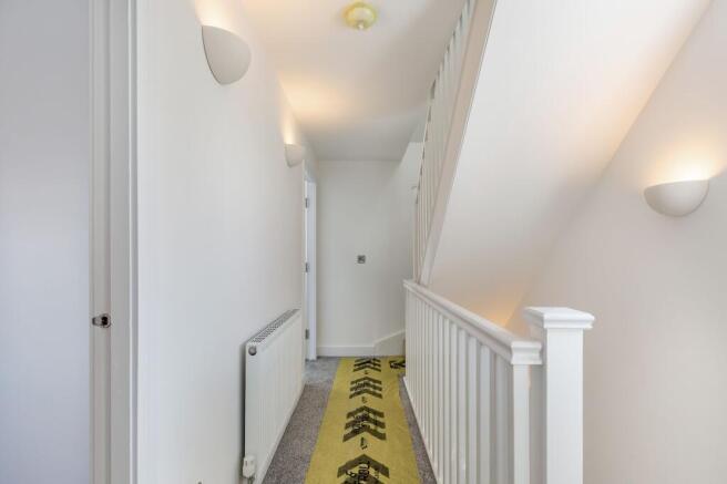 3 bed End of Terrace to rent Image 8