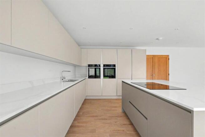Kitchen_4.jpeg