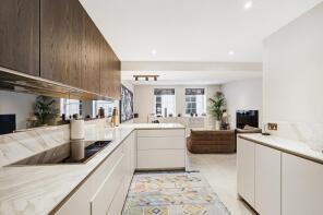 49, Lowndes Square, London SW1X 9JX