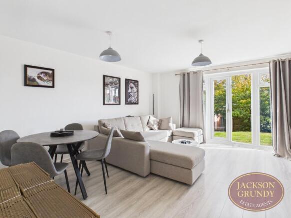 Farnborough Drive