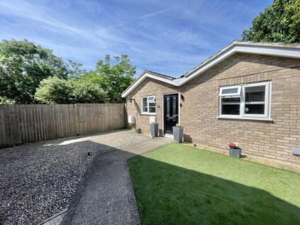 Modern 2 beds 2 Bath, Burnham