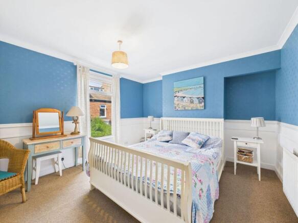 3 bed Terraced for sale Image 9