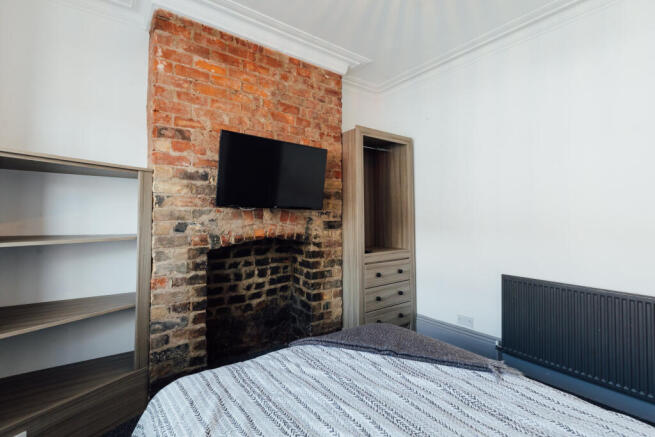 3 bed House to rent Image 5