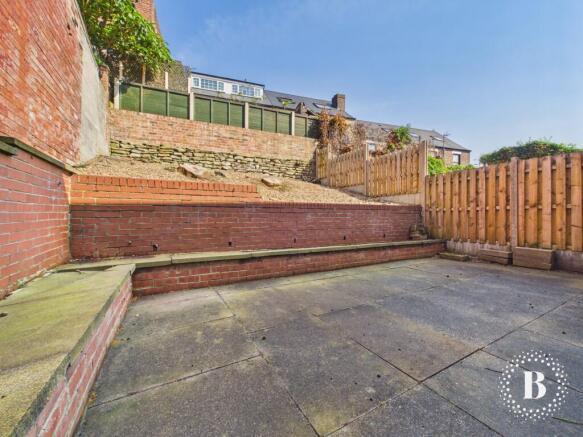 3 bed Semi-Detached to rent Image 12