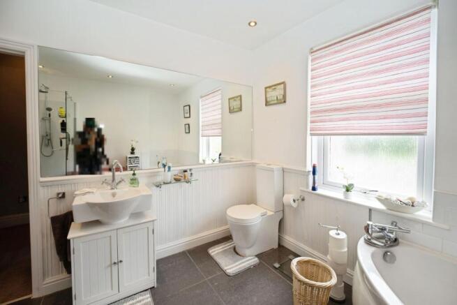 2 bed Terraced for sale Image 8