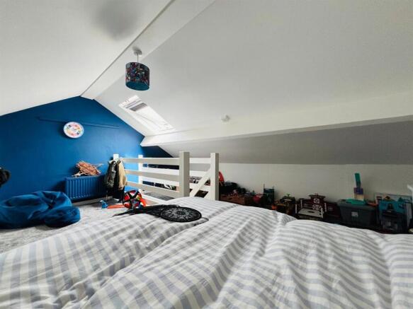 3 bed Town House for sale Image 10