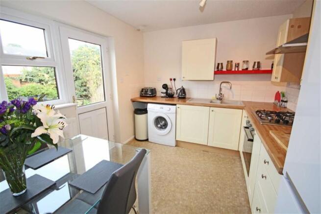 KITCHEN/DINING ROOM