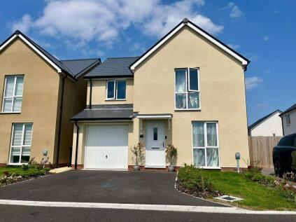 Boston Road, Haywood Village - STUNNING VIEWS OVER HUTTON
