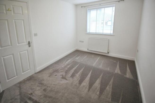 3 bed Semi-Detached to rent Image 10