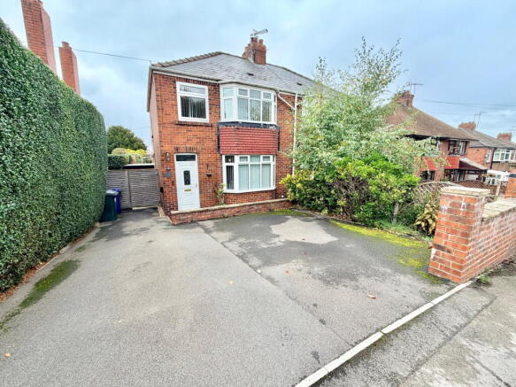 3-bed semi-detached on Valley Way, Hoyland, Barnsley, S74 9AN, £230,000
