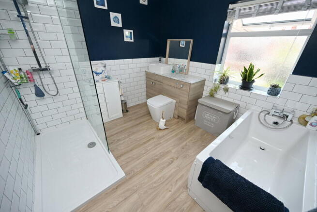 2 bed Semi-Detached for sale Image 11