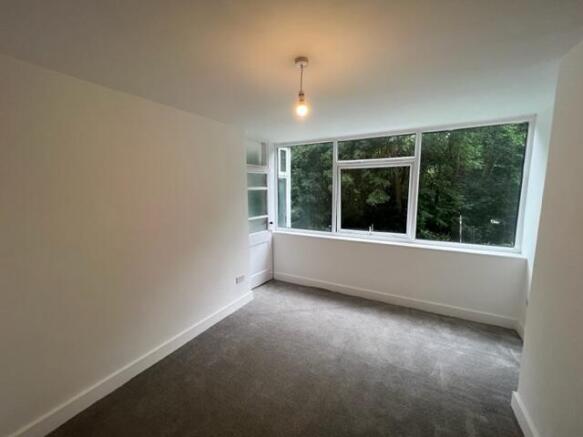 1 bed Apartment to rent Image 6