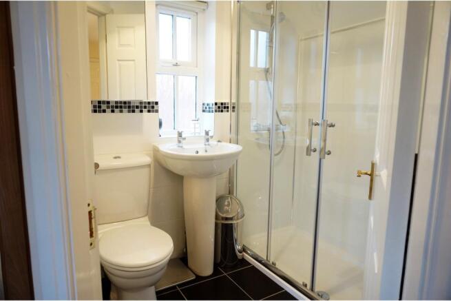Master En-suite