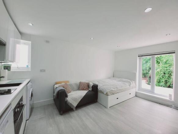 Studio Flat for Rent