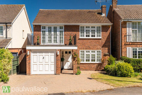 West Close, Hoddesdon | Extended Detached Home | Quiet Cul-de-Sac | Further Potential