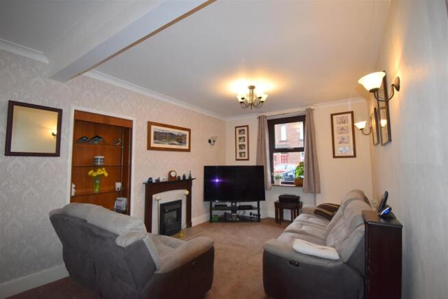 31 Musgrave Street, living Room.jpg