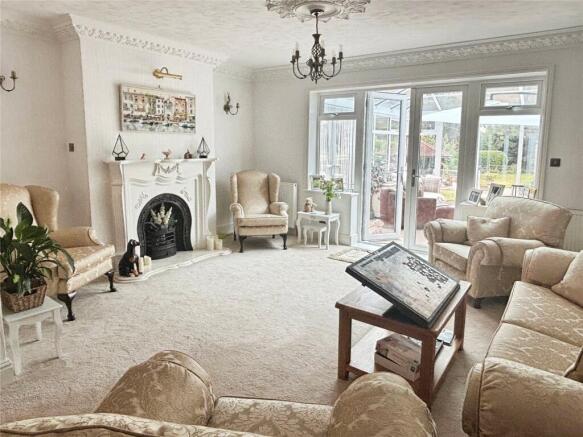 Park Drive, Sprotbrough, Doncaster, South Yorkshire, DN5 photo 4