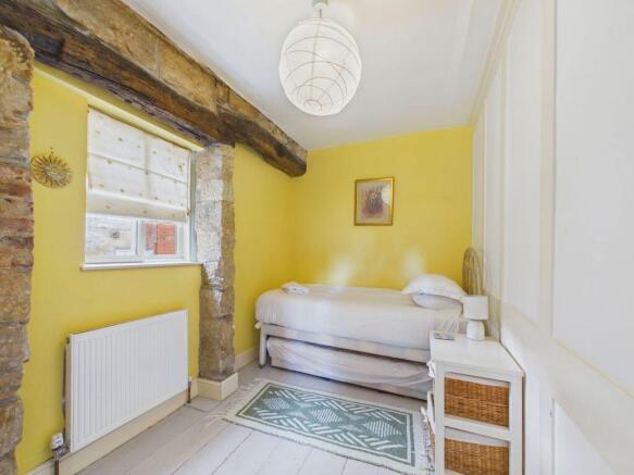 4 bed Cottage for sale Image 8