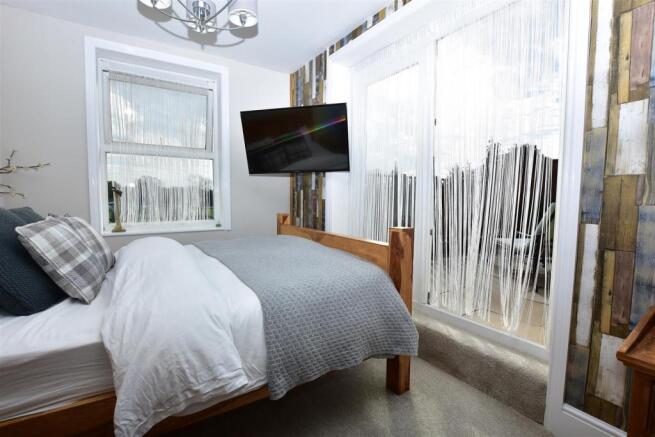Master Bedroom 2.JPG