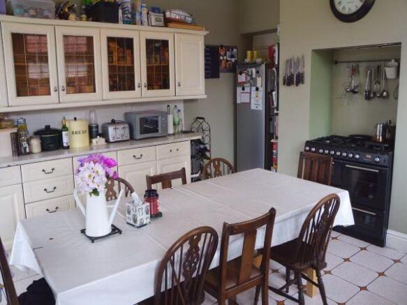 KITCHEN 2