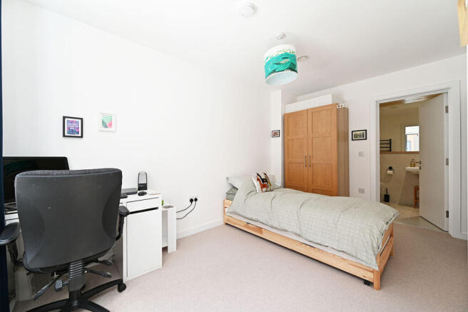 2 bed Town House for sale Image 4