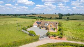 Caldecote Lodge, Back Road, Peterborough PE7 3SG